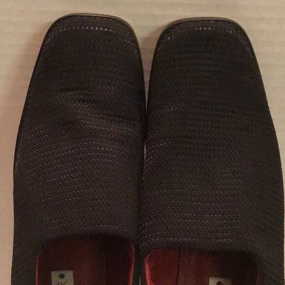 DONALD PLINER BLACK MESH HEEL SLIP ON ANYTIME 11M - Picture 10 of 10